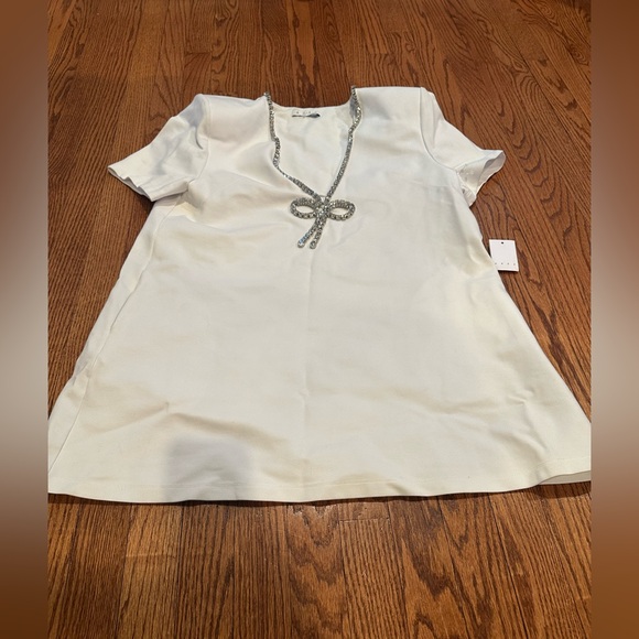 Area

Crystal-Embellished Shirt Mini Dress - Picture 4 of 7